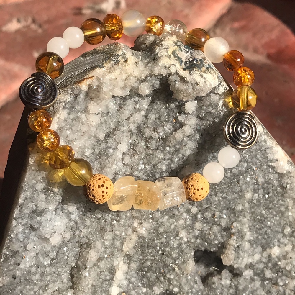 Citrine & white jade stretch bracelet